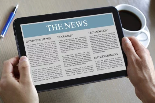 Top 5 Website to Read All e-Newspapers of India in One Place newspaper on tablet