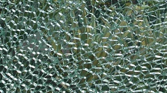 Safety Glass_ accidental invention
