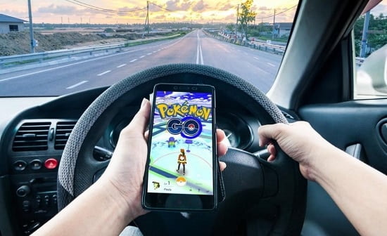 how-to-teach-kids-play-pokemon-go-safely