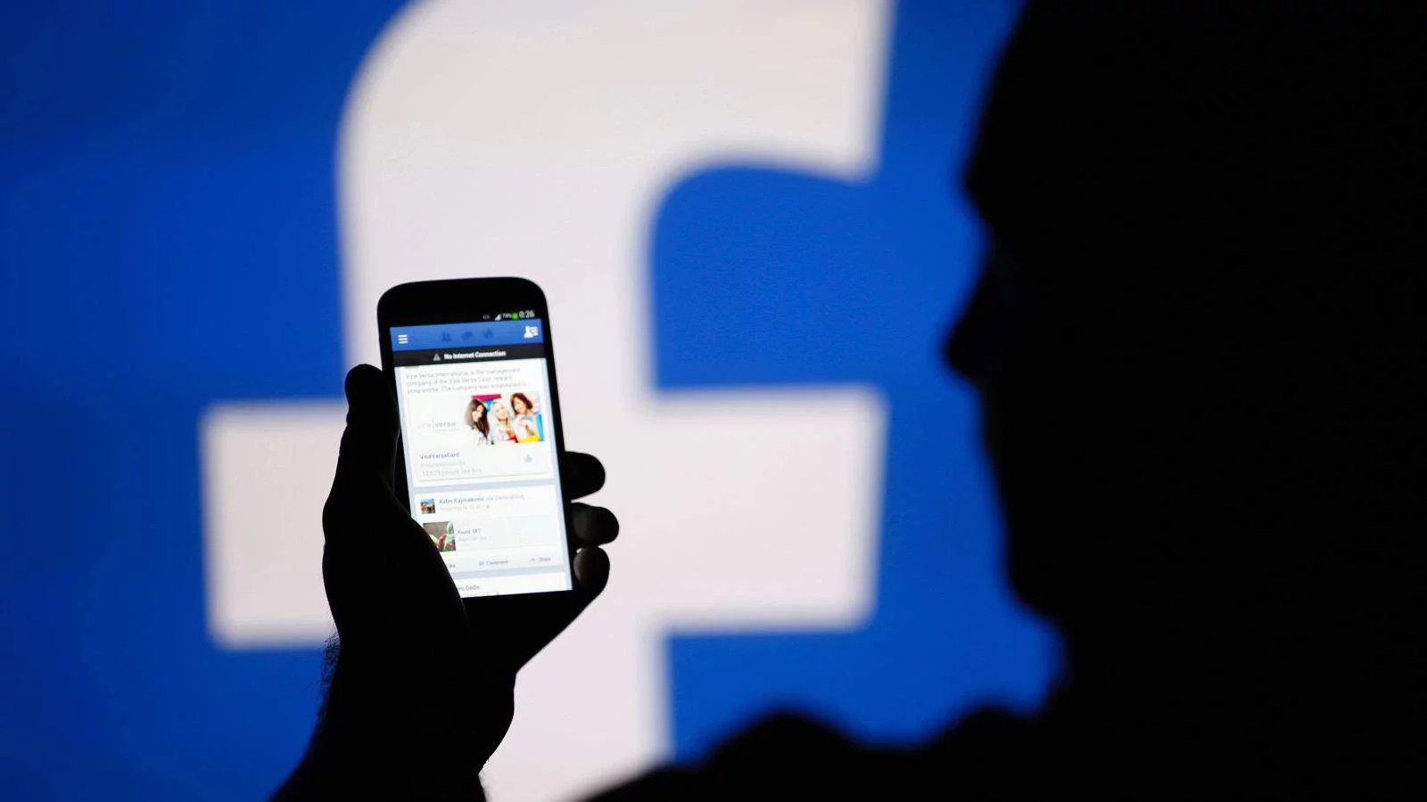 Facebook Detects 200 Million Fake Accounts, India Tops The List! TechGYO_Facebook Detects 200 Million Fake Accounts