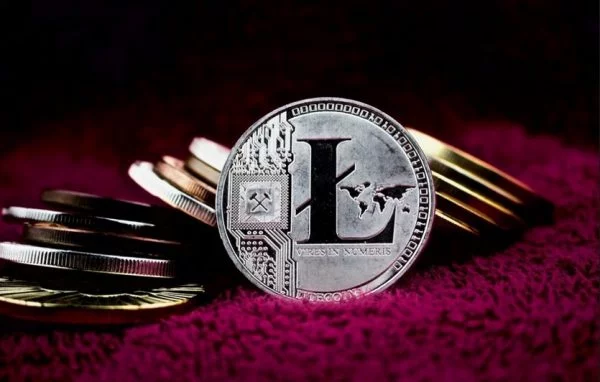 A list of the 3 top cryptocurrencies and their shortcomings Cryptocurrencies