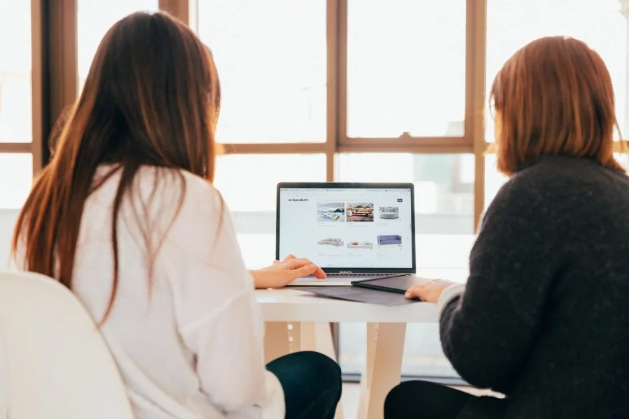 7 Tips to Grow Your Mailing List
